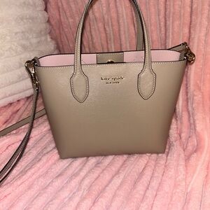 Kate Spade EUC Taupe Leather Tote with Adjustable Strap and Gold Hardware